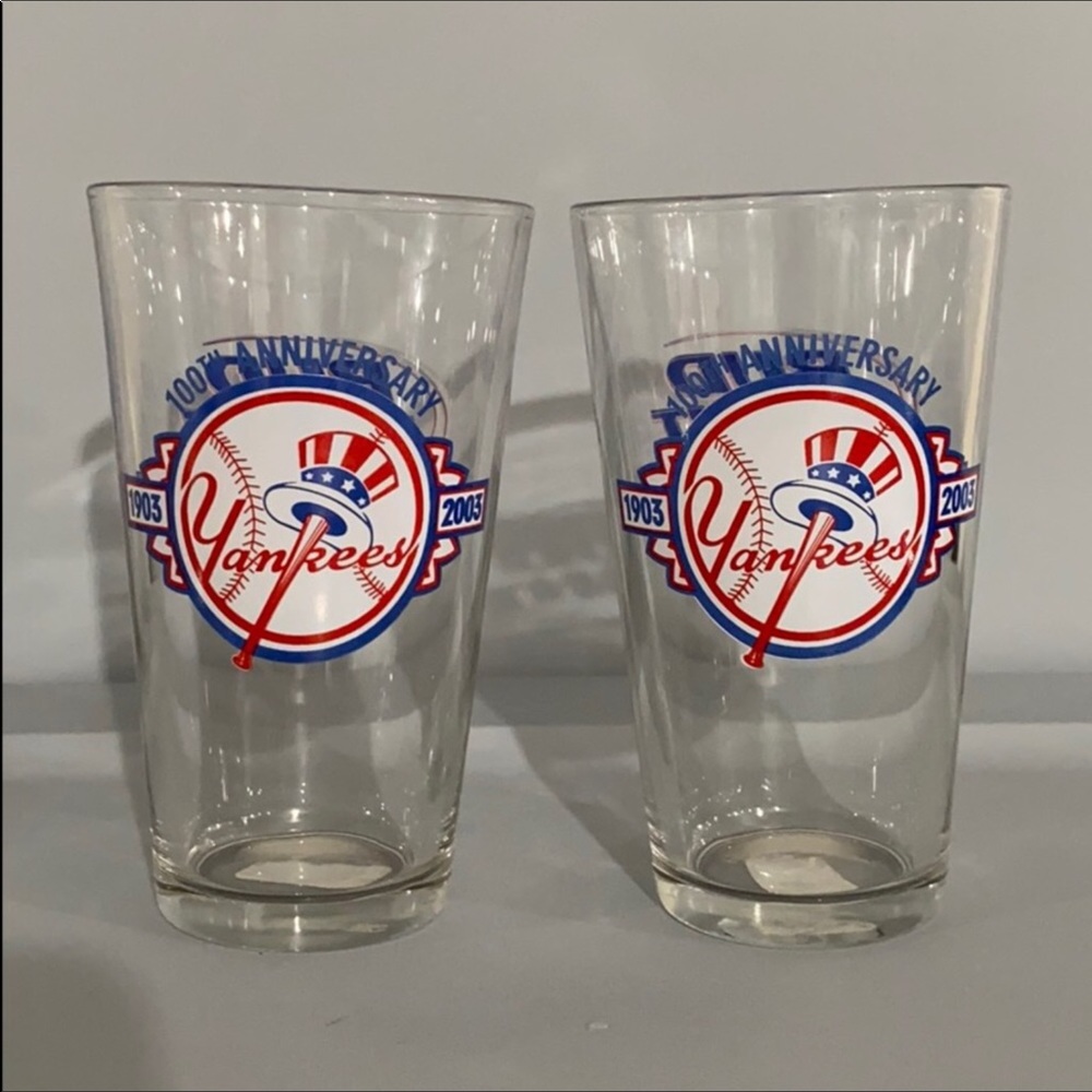 NY YANKEES PINT GLASS ANNIVERSARY BEER SET OF 2